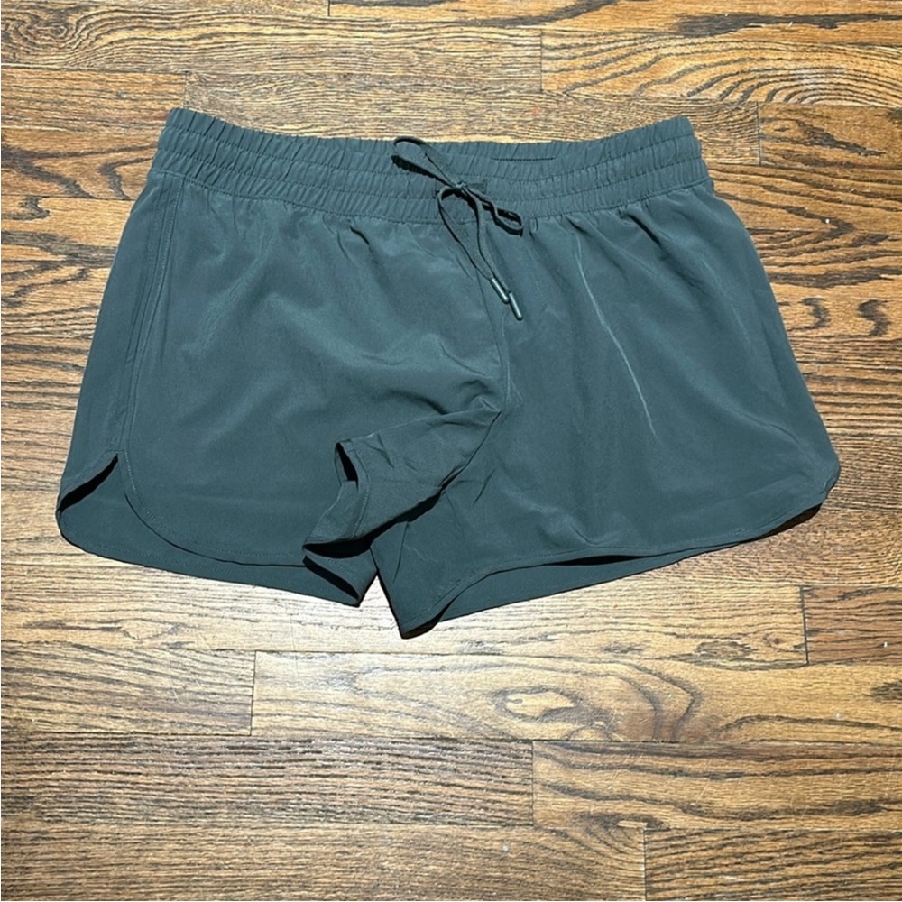 Velocity Shorts Large
